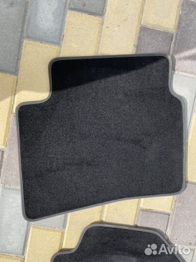 Автомобильные коврики ворсовые