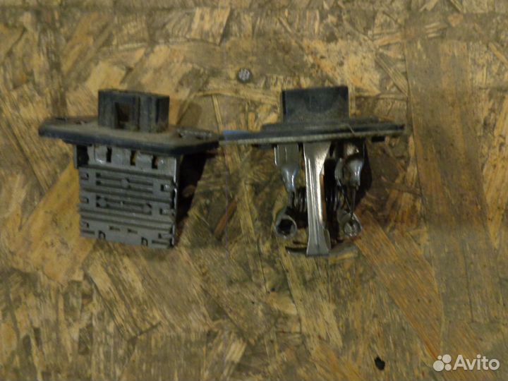 Spark M100 Matiz Резистор печки салона б/у