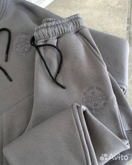 Спортивный костюм женский guess