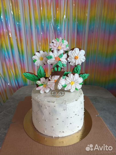 Пряники, леденцы на палочке, безе