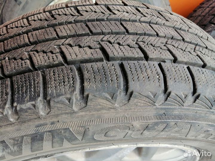 Roadstone Winguard Ice 205/70 R15