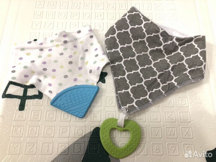 Слюнявчик нагрудник