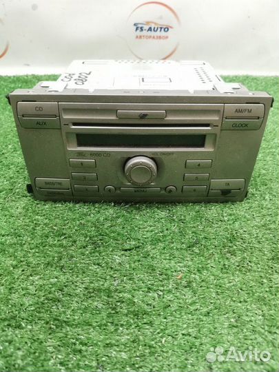 Магнитола Ford Kuga 1 2.5 hydb 2010