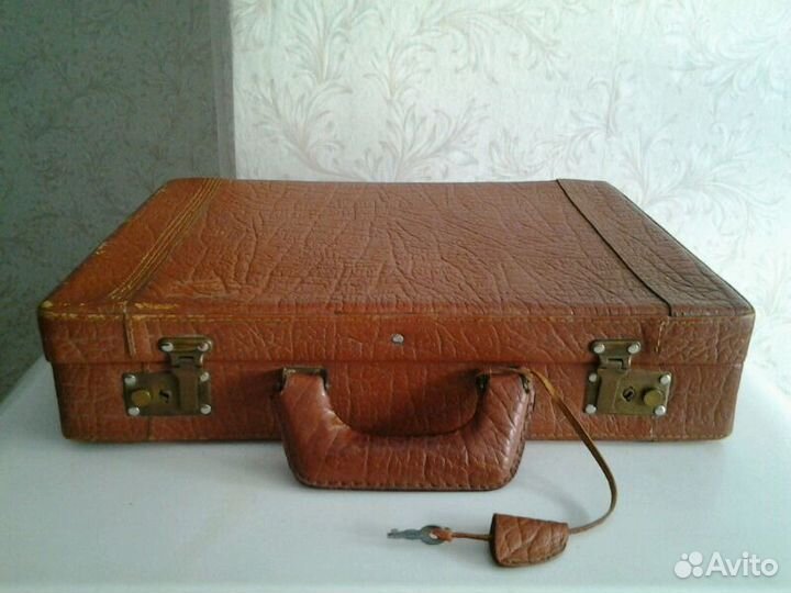 Дипломат из натуральной кожи