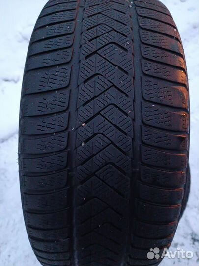 Pirelli Scorpion 275/45 R20