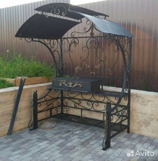 Кованые мангалы с крышей