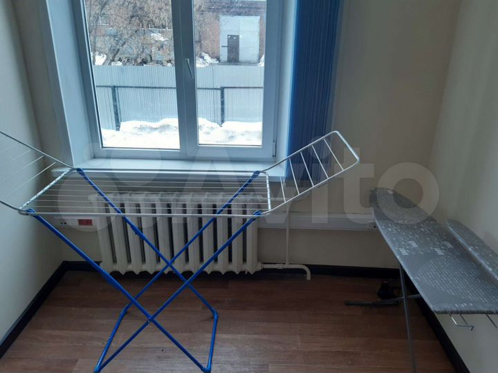 Комната 18 м² в 8-к., 1/2 эт.