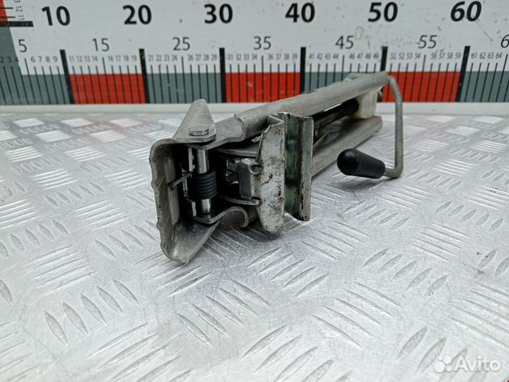 Домкрат для Volkswagen Polo 4 6Q0011031D