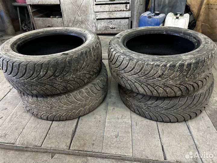 Sava Eskimo Stud 205/55 R16