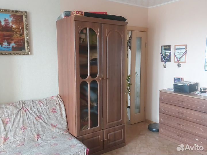 Шкафы двухдверые