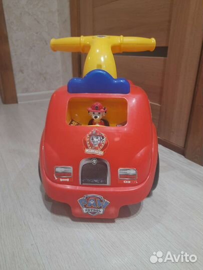 Машина каталка толокар