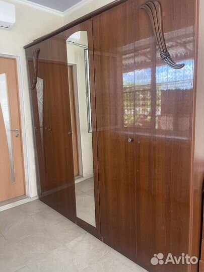 Шкаф бу 230,220