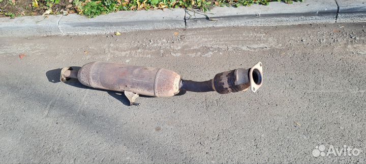 Приёмная труба катализатора Toyota corolla