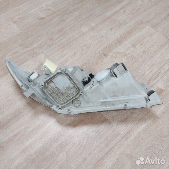 Фара галоген левая Toyota Camry 40 2006-2011