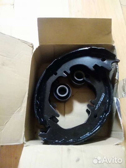 Колодки стояночного тормоза Lexus Toyota LC, Prado