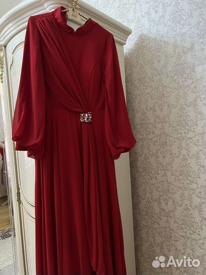 Вечернее платье