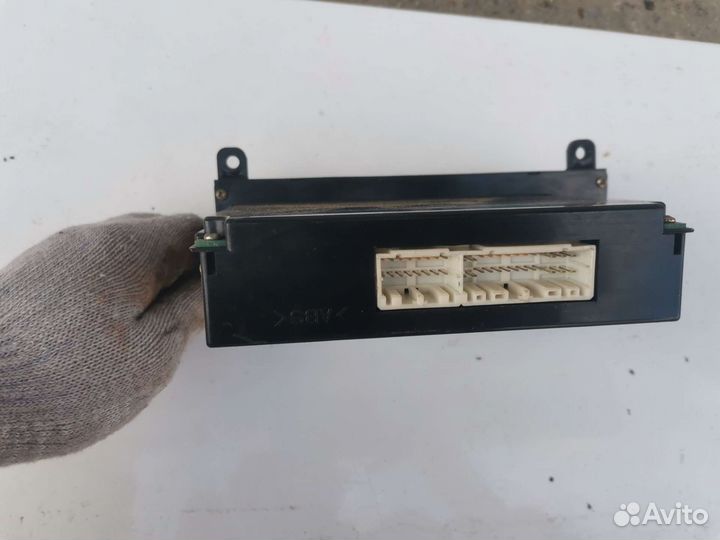 Блок управления климатом Kia