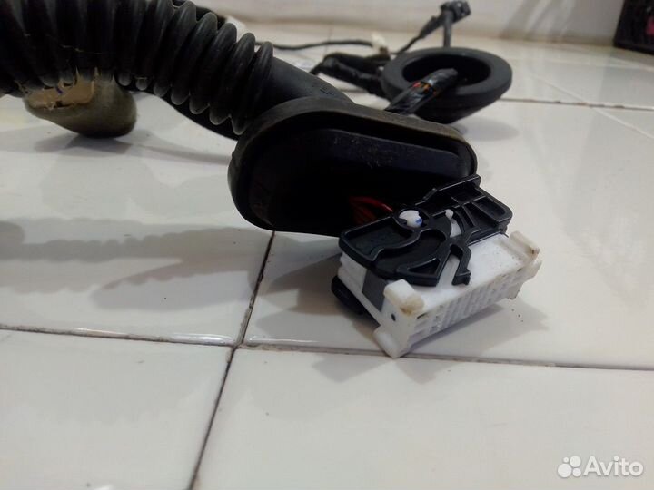 Электропроводка двери задняя левая (Kia Quoris)