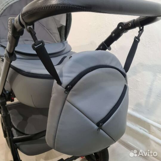 Коляска 3 в 1 эко кожа в отличном состоянии