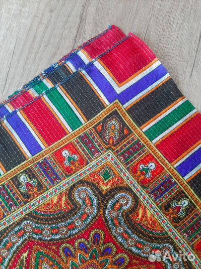 Платок цветной с люрексом новый