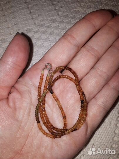 Турмалиновым бусы