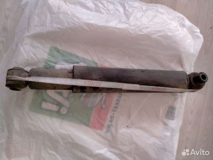 Амортизатор задний Форд Фокус