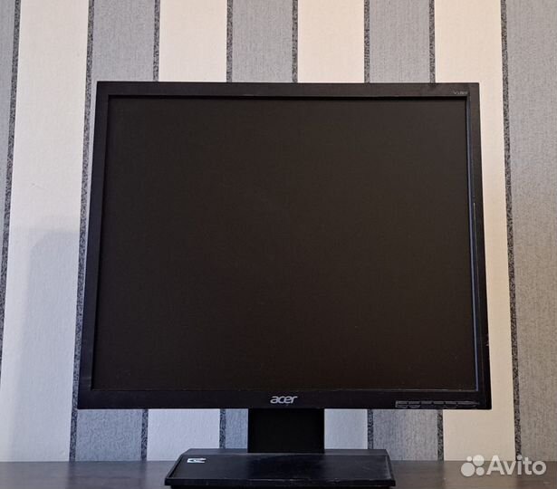 Мониторы 19 дюймов(с дефектами)