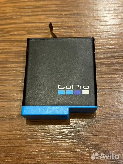 GoPro 8 Black; 2 аккум-ра; зарядка