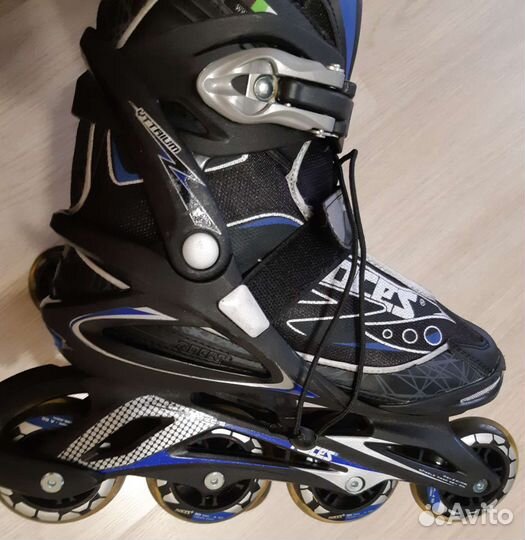 Роликовые коньки Roces. Комплект защиты. Рюкзак