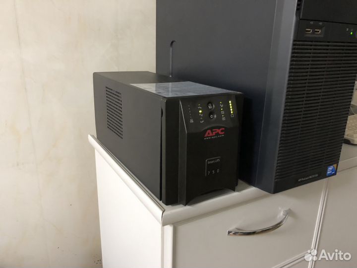 Ибп APC Smart-UPS SUA750I