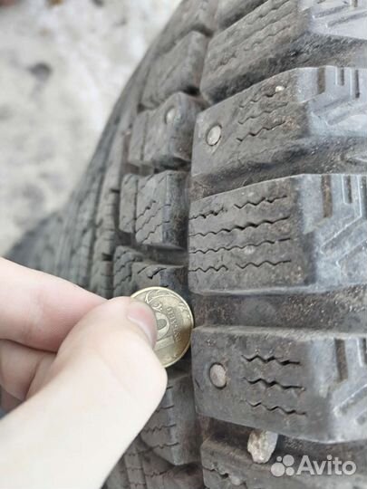 Dunlop SP Winter Ice 01 215/50 R17 95H