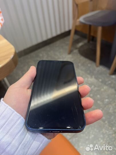 iPhone 12, 64 ГБ