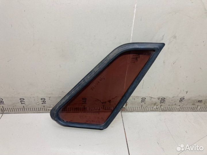 Стекло кузовное глухое заднее левое Лада 2115