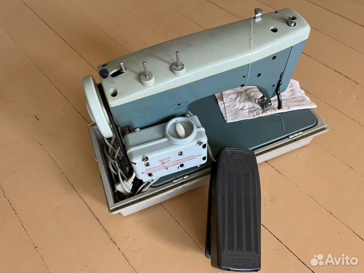 Швейная машинка alfa