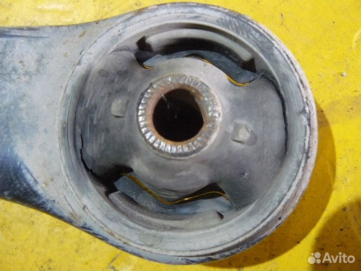 Рычаг передний левый для Toyota Corolla E12