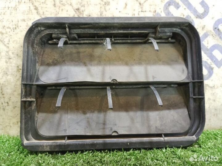 Воздушный клапан кузова задний левый Renault