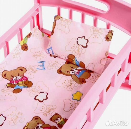 Кроватка для кукол + комплект