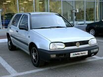 Volkswagen Golf 1.4 MT, 1996, 129 800 км, с пробегом, цена 106 000 руб.