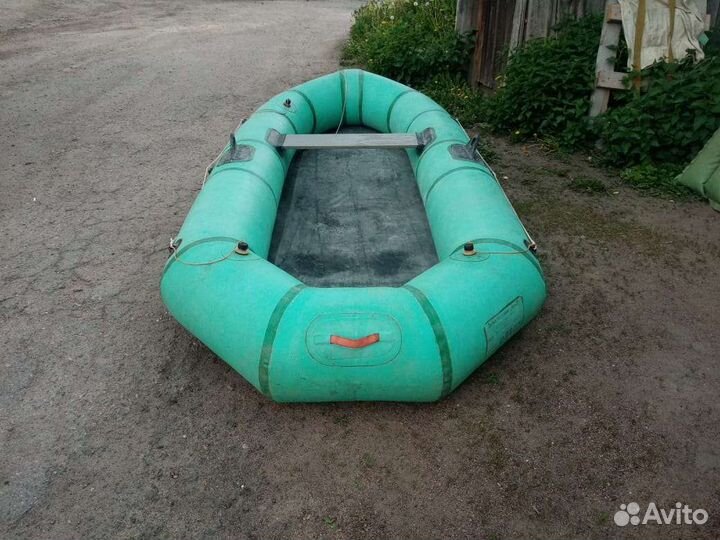Продам резиновую лодку
