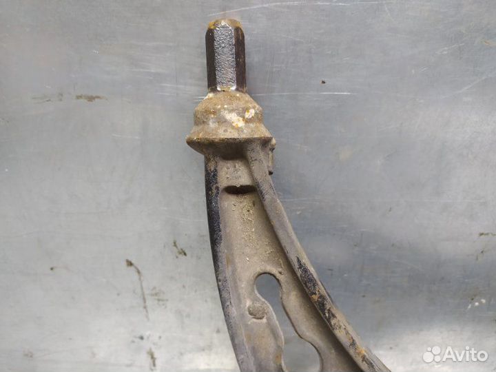 Рычаг передний правый Skoda Octavia (A5 1Z)