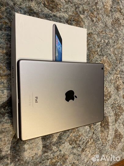 iPad air 1 16gb отличное состояние