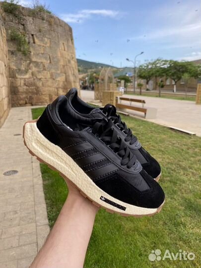 Кроссовки adidas retropy e5