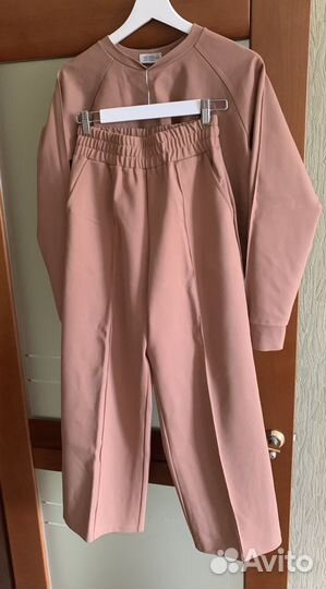 Костюм спортивный