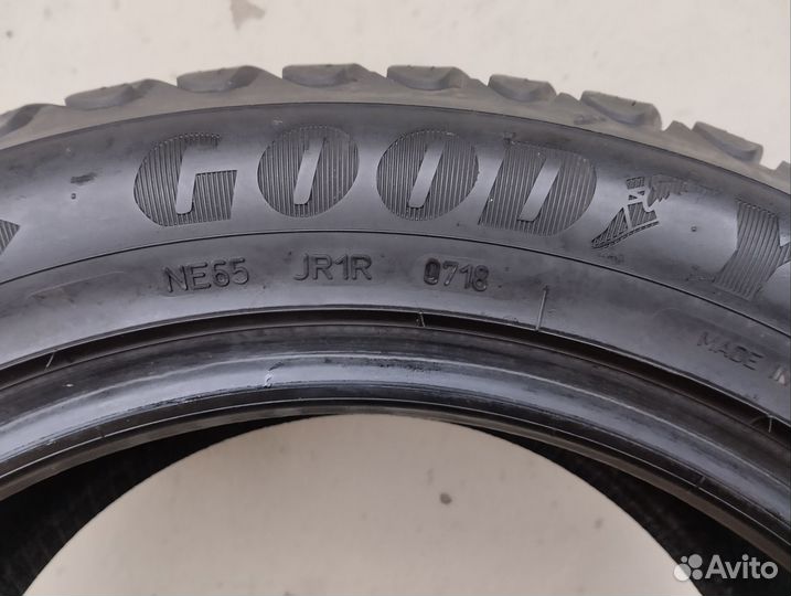 Goodyear Assurance ArmorGrip 235/50 R17