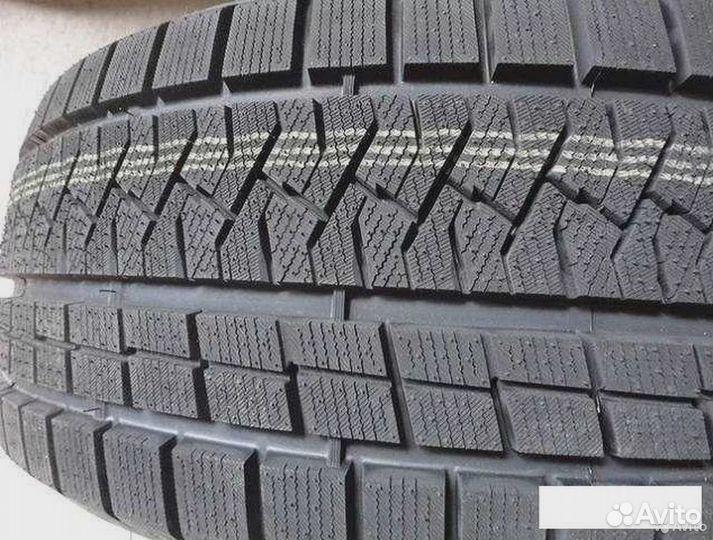 Triangle Trin PL02 245/45 R19 и 275/40 R19 98VR