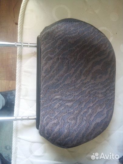 Подголовник