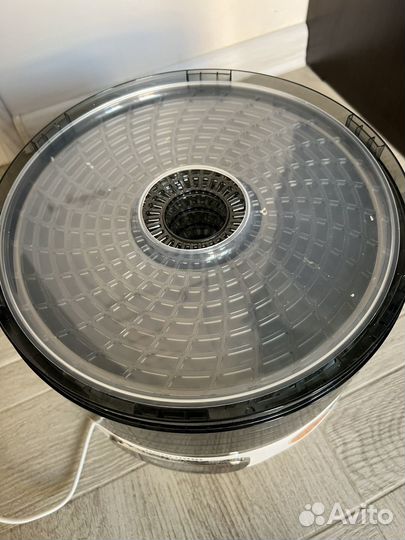 Сушилка для овощей и фруктов redmond