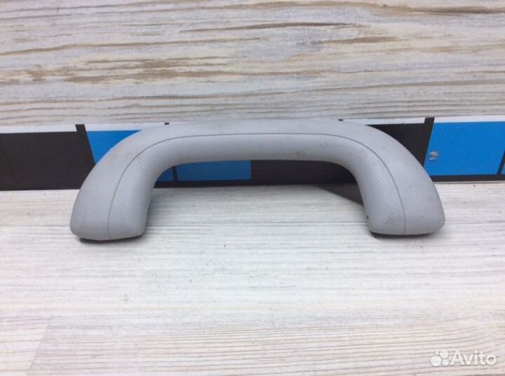 Ручка внутренняя потолочная передняя правая