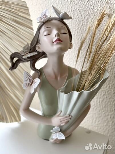 Ваза - Статуэтка