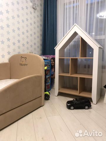 Детский стеллаж домик